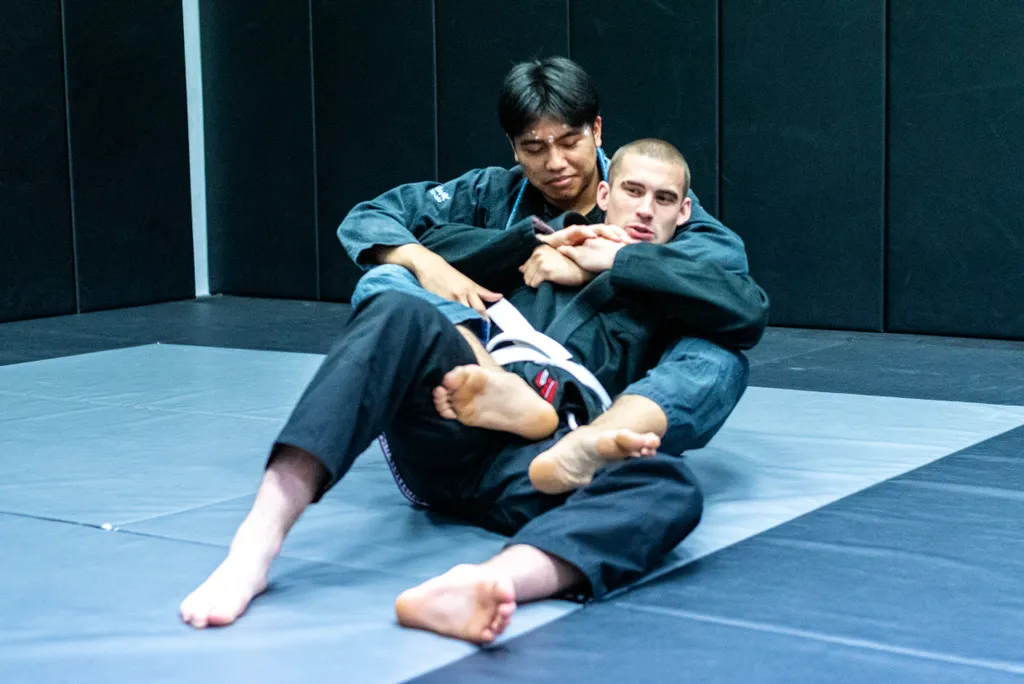 [BANGKOK] Self Defence & Jiu-Jitsu Class (Beginner)
