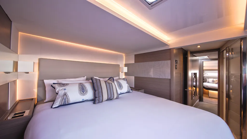 [PHUKET] Zambezia Leopard 53 ft Power Catamaran -Boat Lagoon