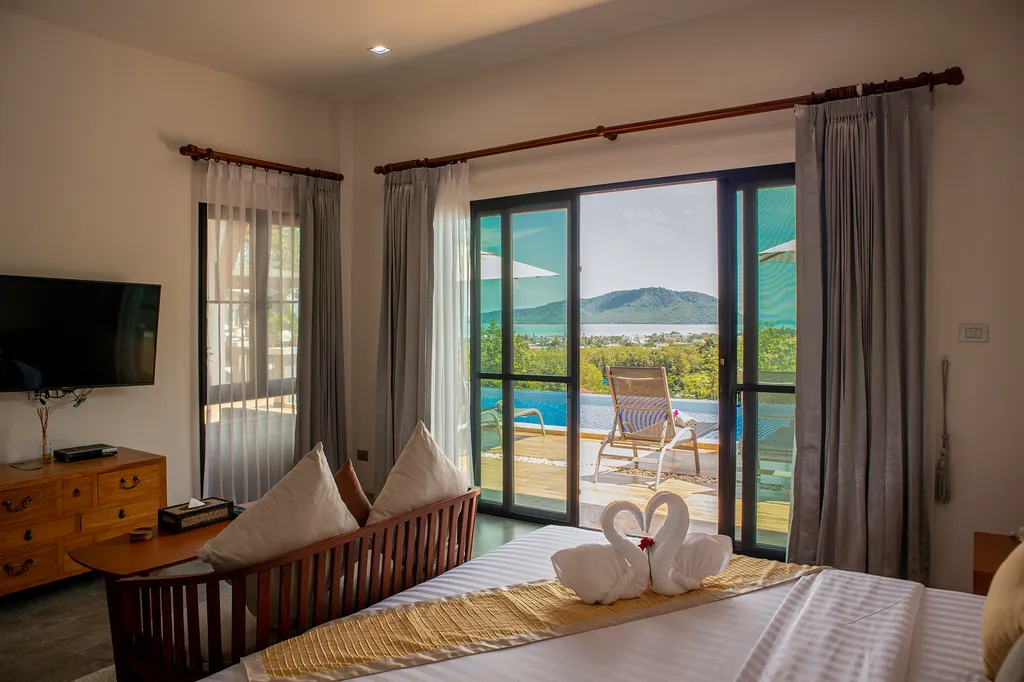 [PHUKET] Sabai Ta Sook Jai Villa