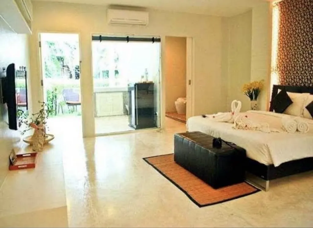 [PHUKET]Hotel for sale, Surin beach 