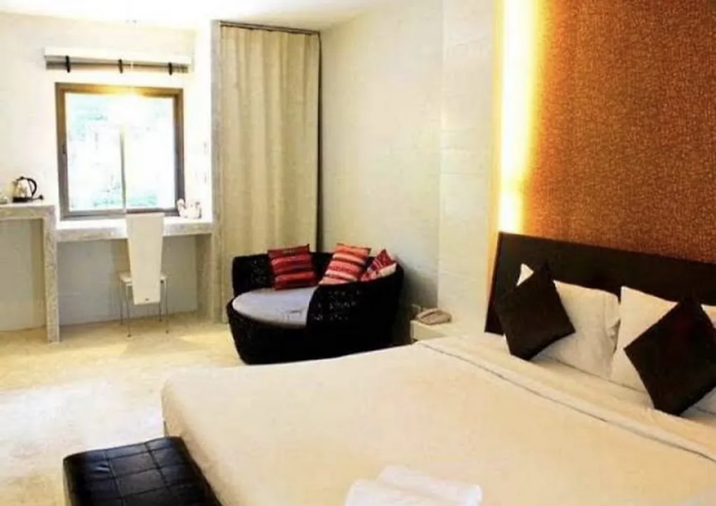 [PHUKET]Hotel for sale, Surin beach 